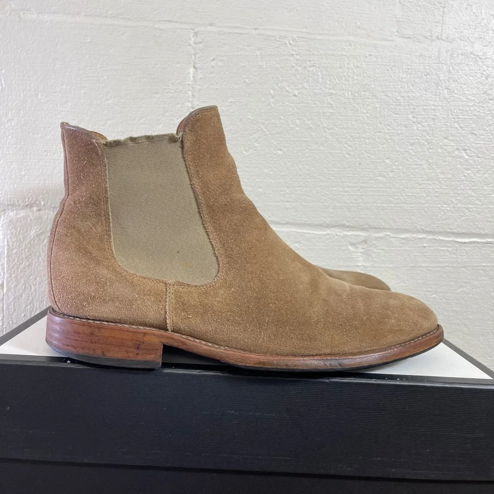 Thursday Boot Company Cavalier Chelsea Boot Sandstone Suede Pull On Men's 8.5 US